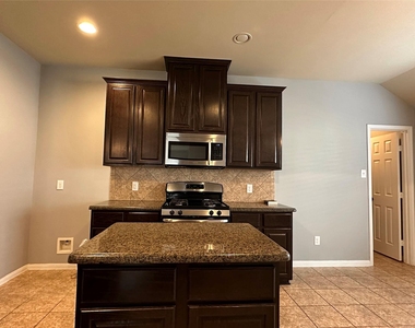 2610 Lexington Park Drive - Photo Thumbnail 19