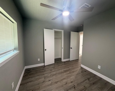 23815 Firegate Drive - Photo Thumbnail 6