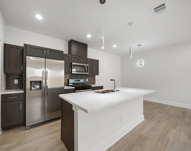 8122 Double Avenue - Photo Thumbnail 6