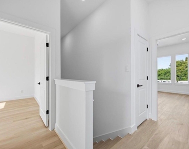 9106 Coffee Street - Photo Thumbnail 13