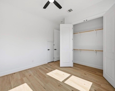 9106 Coffee Street - Photo Thumbnail 10