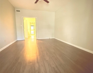 2475 Underwood Street - Photo Thumbnail 13