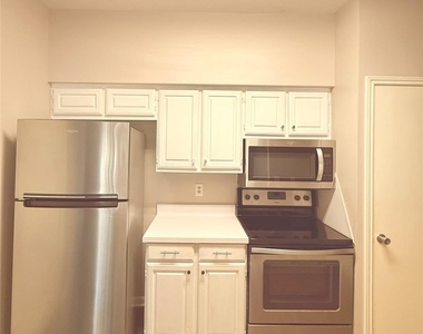 2475 Underwood Street - Photo Thumbnail 5