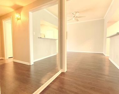 2475 Underwood Street - Photo Thumbnail 8