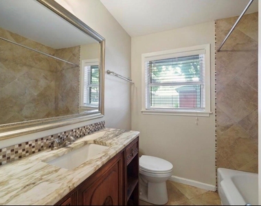 9802 Cedardale Drive - Photo Thumbnail 15
