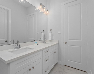 26930 Estuary Drive - Photo Thumbnail 25