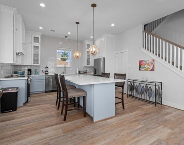 26930 Estuary Drive - Photo Thumbnail 10