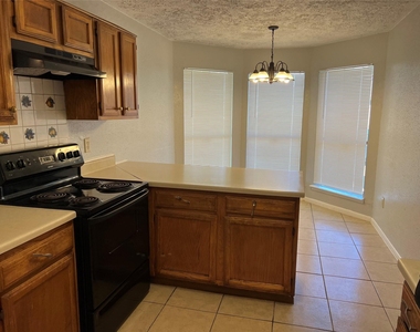 12827 Hill Branch Drive - Photo Thumbnail 4