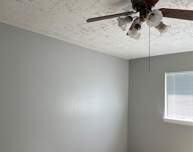 12827 Hill Branch Drive - Photo Thumbnail 17