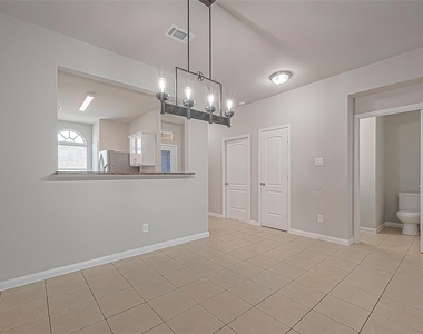 20630 Stout Drive - Photo Thumbnail 5