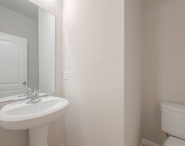 20630 Stout Drive - Photo Thumbnail 39