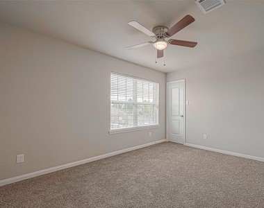 20630 Stout Drive - Photo Thumbnail 32
