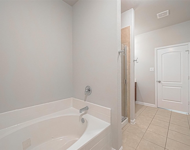 20630 Stout Drive - Photo Thumbnail 40