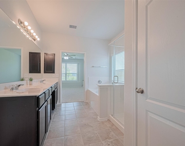 8211 Red Shiner Way - Photo Thumbnail 26