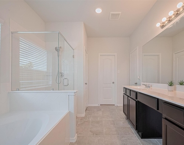 8211 Red Shiner Way - Photo Thumbnail 23