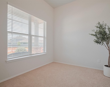 8211 Red Shiner Way - Photo Thumbnail 1