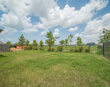 8211 Red Shiner Way - Photo Thumbnail 47