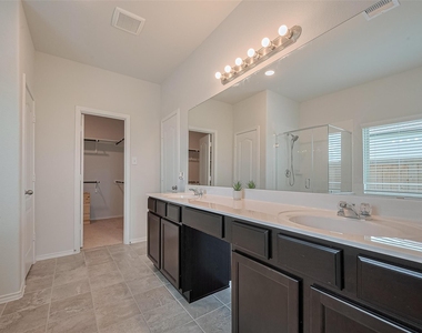 8211 Red Shiner Way - Photo Thumbnail 21