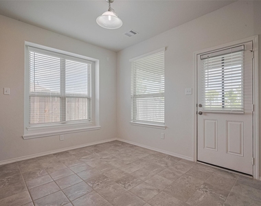 8211 Red Shiner Way - Photo Thumbnail 15