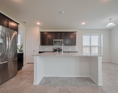8211 Red Shiner Way - Photo Thumbnail 14