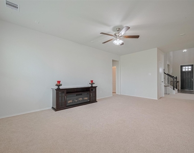 8211 Red Shiner Way - Photo Thumbnail 7