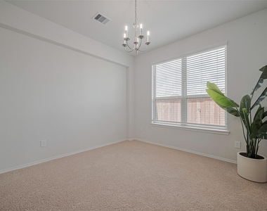 8211 Red Shiner Way - Photo Thumbnail 3