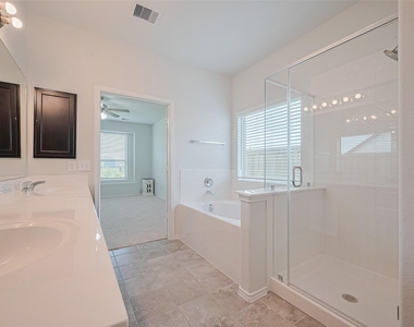 8211 Red Shiner Way - Photo Thumbnail 24