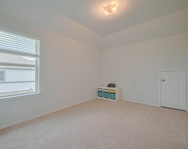 8211 Red Shiner Way - Photo Thumbnail 37