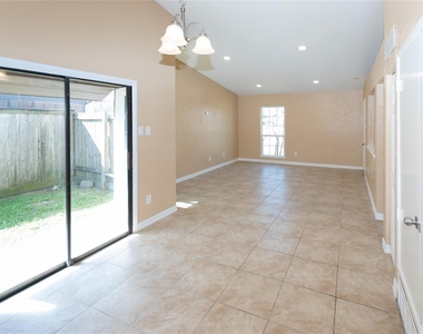 5610 Wallis Trail Court - Photo Thumbnail 2