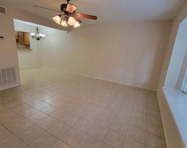 5208 Arboles Drive - Photo Thumbnail 2