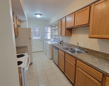 5208 Arboles Drive - Photo Thumbnail 7
