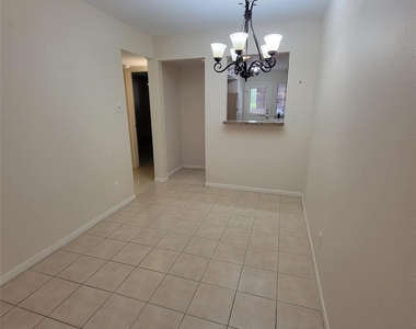 5208 Arboles Drive - Photo Thumbnail 5