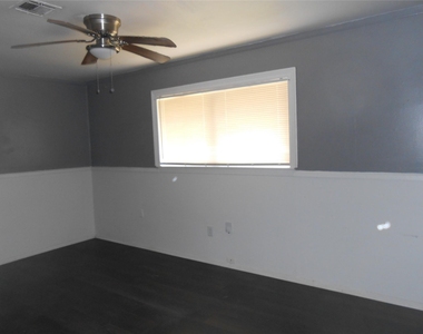 14503 Alrover Street - Photo Thumbnail 8