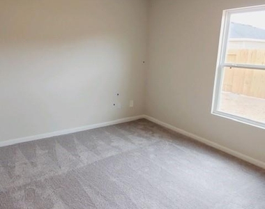 15778 Del Norte Drive - Photo Thumbnail 14
