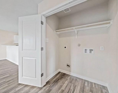 15778 Del Norte Drive - Photo Thumbnail 11