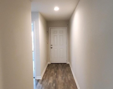 15778 Del Norte Drive - Photo Thumbnail 9