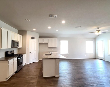 4406 Follina Trail - Photo Thumbnail 14