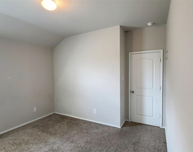 4406 Follina Trail - Photo Thumbnail 20