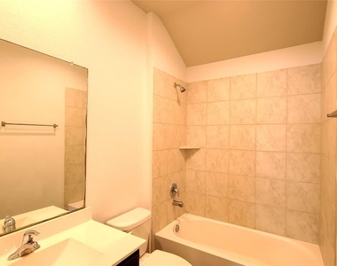4406 Follina Trail - Photo Thumbnail 17