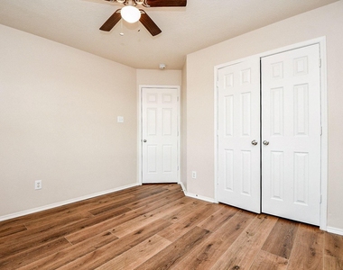 6171 Yorktown Meadow Lane - Photo Thumbnail 37