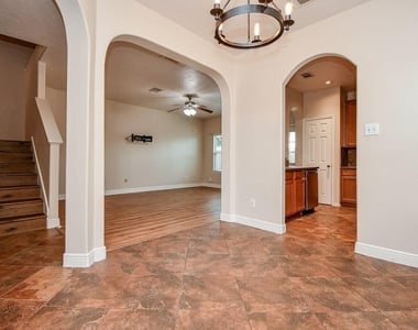 6171 Yorktown Meadow Lane - Photo Thumbnail 15