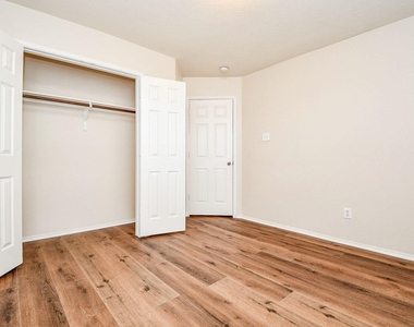 6171 Yorktown Meadow Lane - Photo Thumbnail 35