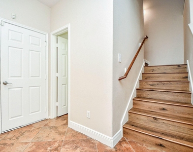 6171 Yorktown Meadow Lane - Photo Thumbnail 17