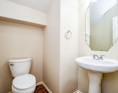 6171 Yorktown Meadow Lane - Photo Thumbnail 4