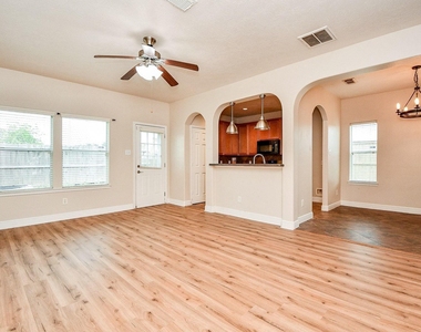 6171 Yorktown Meadow Lane - Photo Thumbnail 11