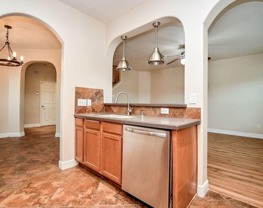 6171 Yorktown Meadow Lane - Photo Thumbnail 5