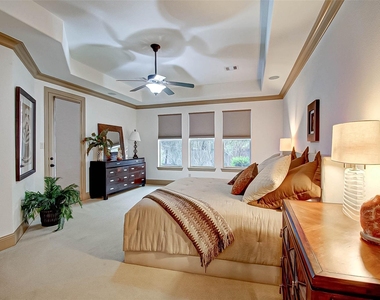 7 Shearling Court - Photo Thumbnail 32