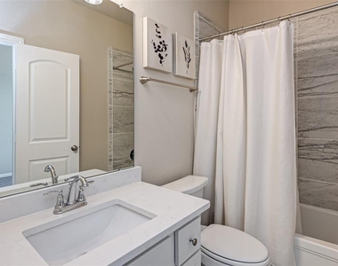 5542 Sallow Bay Lane - Photo Thumbnail 5