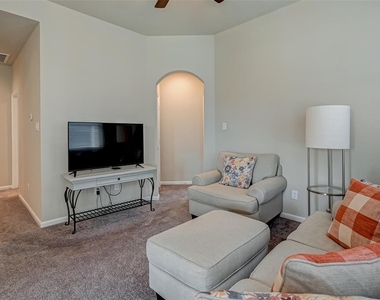 5542 Sallow Bay Lane - Photo Thumbnail 9