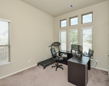 3035 Dragonlet Lane - Photo Thumbnail 41